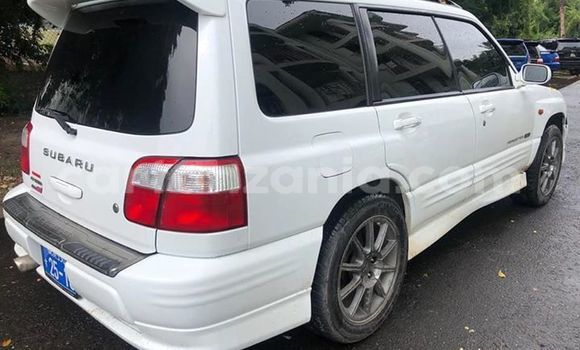 Nunua Ilio tumika Subaru Forester Nyeupe Gari ndani ya Dar es Salaam nchini Dar es Salaam Nunua Ilio tumika Subaru Forester Nyeupe Gari ndani ya Dar es Salaam nchini Dar es Salaam