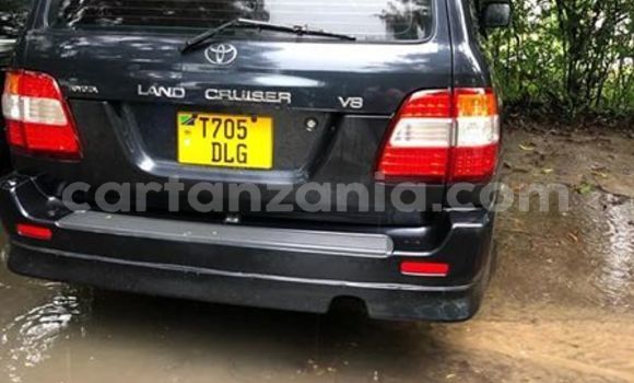 Nunua Ilio tumika Toyota Land Cruiser Nyeusi Gari ndani ya Dar es Salaam nchini Dar es Salaam Nunua Ilio tumika Toyota Land Cruiser Nyeusi Gari ndani ya Dar es Salaam nchini Dar es Salaam