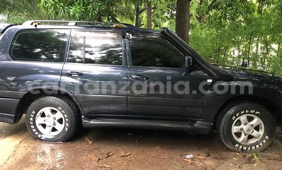 Nunua Ilio tumika Toyota Land Cruiser Nyeusi Gari ndani ya Dar es Salaam nchini Dar es Salaam Nunua Ilio tumika Toyota Land Cruiser Nyeusi Gari ndani ya Dar es Salaam nchini Dar es Salaam