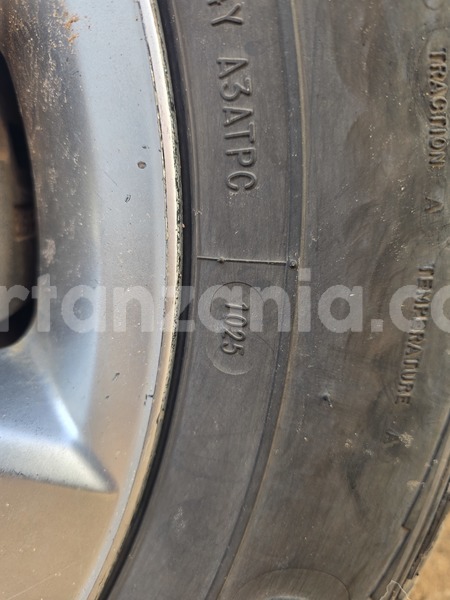 Big with watermark toyota harrier geita geita 34406