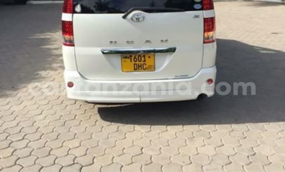 Buy Used Toyota Noah White Car in Dar es Salaam in Dar es Salaam Buy Used Toyota Noah White Car in Dar es Salaam in Dar es Salaam