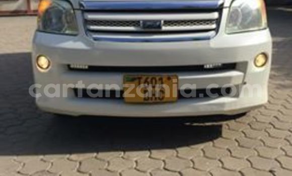 Buy Used Toyota Noah White Car in Dar es Salaam in Dar es Salaam Buy Used Toyota Noah White Car in Dar es Salaam in Dar es Salaam