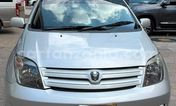 Buy Used Toyota IST Silver Car in Dar es Salaam in Dar es Salaam Buy Used Toyota IST Silver Car in Dar es Salaam in Dar es Salaam