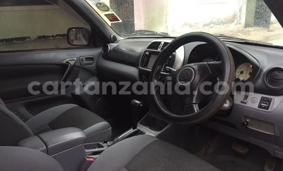 Buy Used Toyota RAV4 Silver Car in Dar es Salaam in Dar es Salaam Buy Used Toyota RAV4 Silver Car in Dar es Salaam in Dar es Salaam