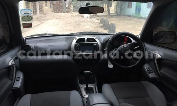 Buy Used Toyota RAV4 Silver Car in Dar es Salaam in Dar es Salaam Buy Used Toyota RAV4 Silver Car in Dar es Salaam in Dar es Salaam