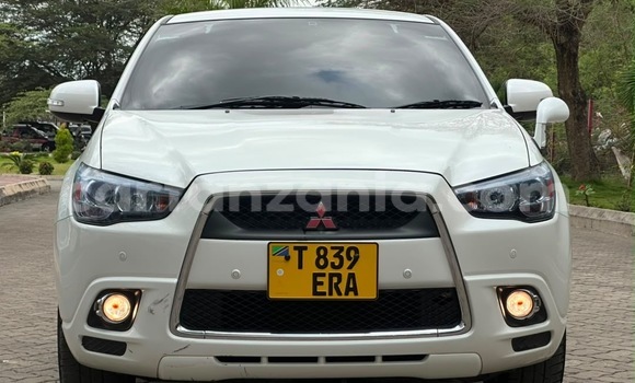 Buy Used Mitsubishi RVR White Car in Dar es Salaam in Dar es Salaam