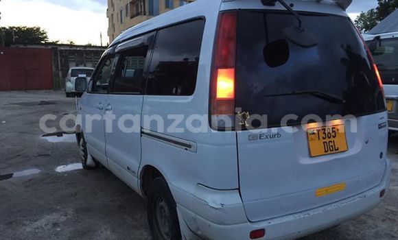 Buy Used Toyota Noah White Car in Dar es Salaam in Dar es Salaam Buy Used Toyota Noah White Car in Dar es Salaam in Dar es Salaam