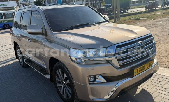 Buy Import Toyota Land Cruiser Beige Car in Dar es Salaam in Dar es Salaam Buy Import Toyota Land Cruiser Beige Car in Dar es Salaam in Dar es Salaam