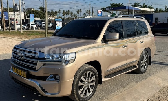 Buy Import Toyota Land Cruiser Beige Car in Dar es Salaam in Dar es Salaam Buy Import Toyota Land Cruiser Beige Car in Dar es Salaam in Dar es Salaam