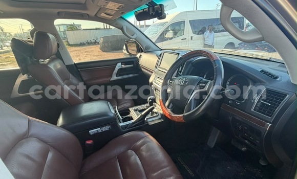 Buy Import Toyota Land Cruiser Beige Car in Dar es Salaam in Dar es Salaam Buy Import Toyota Land Cruiser Beige Car in Dar es Salaam in Dar es Salaam