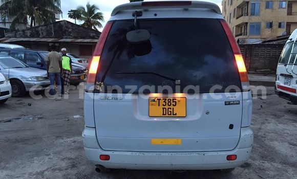 Buy Used Toyota Noah White Car in Dar es Salaam in Dar es Salaam Buy Used Toyota Noah White Car in Dar es Salaam in Dar es Salaam