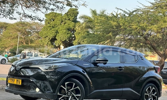 Buy Used Toyota C-HR Black Car in Dar es Salaam in Dar es Salaam Buy Used Toyota C-HR Black Car in Dar es Salaam in Dar es Salaam