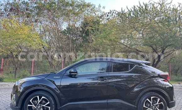 Buy Used Toyota C-HR Black Car in Dar es Salaam in Dar es Salaam Buy Used Toyota C-HR Black Car in Dar es Salaam in Dar es Salaam