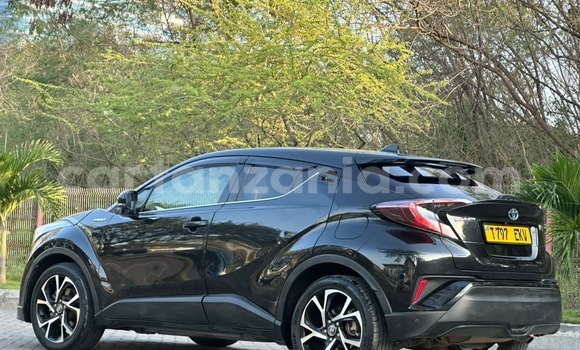 Buy Used Toyota C-HR Black Car in Dar es Salaam in Dar es Salaam Buy Used Toyota C-HR Black Car in Dar es Salaam in Dar es Salaam