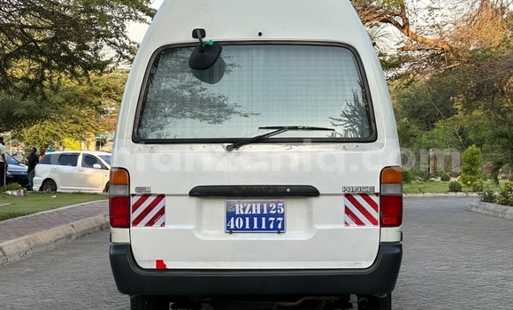 Buy Import Toyota Hiace White Car in Dar es Salaam in Dar es Salaam Buy Import Toyota Hiace White Car in Dar es Salaam in Dar es Salaam