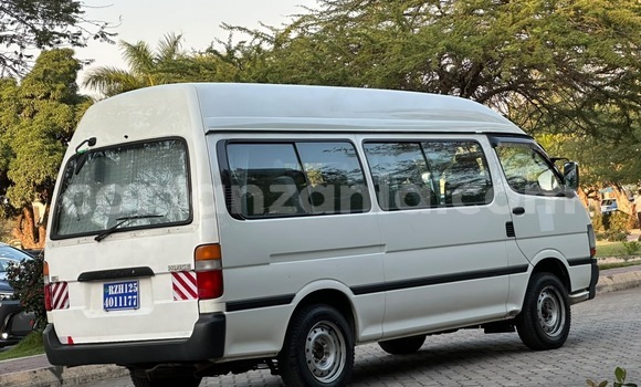 Buy Import Toyota Hiace White Car in Dar es Salaam in Dar es Salaam Buy Import Toyota Hiace White Car in Dar es Salaam in Dar es Salaam