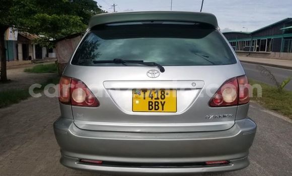 Buy Used Toyota Harrier Silver Car in Dar es Salaam in Dar es Salaam Buy Used Toyota Harrier Silver Car in Dar es Salaam in Dar es Salaam