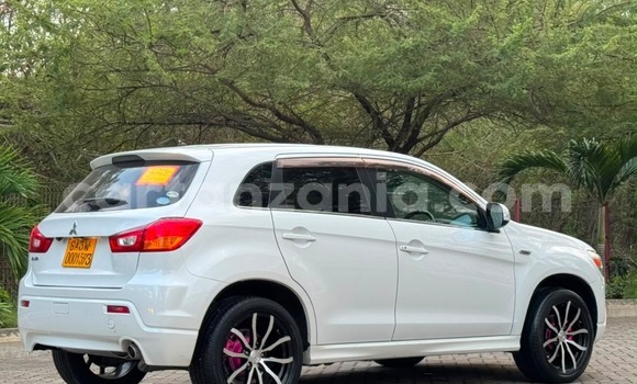 Buy Import Mitsubishi RVR White Car in Dar es Salaam in Dar es Salaam Buy Import Mitsubishi RVR White Car in Dar es Salaam in Dar es Salaam