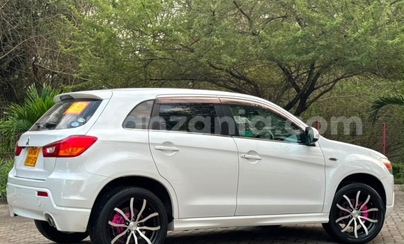 Buy Import Mitsubishi RVR White Car in Dar es Salaam in Dar es Salaam Buy Import Mitsubishi RVR White Car in Dar es Salaam in Dar es Salaam