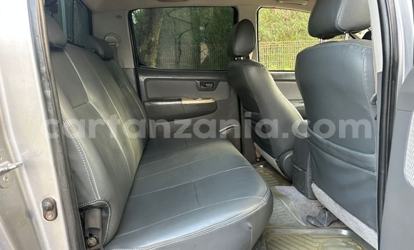 Buy Used Toyota Hiluxe VIGO Other Car in Dar es Salaam in Dar es Salaam Buy Used Toyota Hiluxe VIGO Other Car in Dar es Salaam in Dar es Salaam