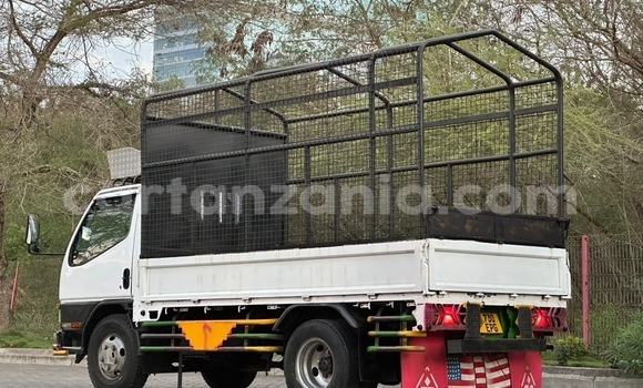 Buy Used Mitsubishi Fuso Fighter White Truck in Dar es Salaam in Dar es Salaam Buy Used Mitsubishi Fuso Fighter White Truck in Dar es Salaam in Dar es Salaam