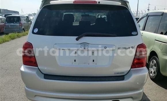 Buy Used Toyota Kluger Silver Car in Dar es Salaam in Dar es Salaam Buy Used Toyota Kluger Silver Car in Dar es Salaam in Dar es Salaam