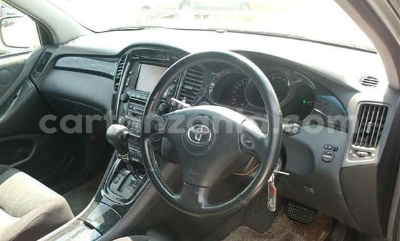 Buy Used Toyota Kluger Silver Car in Dar es Salaam in Dar es Salaam Buy Used Toyota Kluger Silver Car in Dar es Salaam in Dar es Salaam