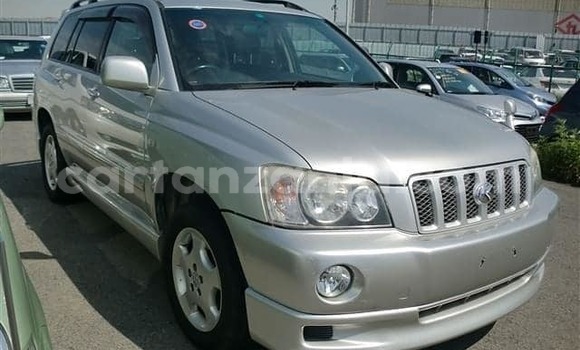 Buy Used Toyota Kluger Silver Car in Dar es Salaam in Dar es Salaam Buy Used Toyota Kluger Silver Car in Dar es Salaam in Dar es Salaam