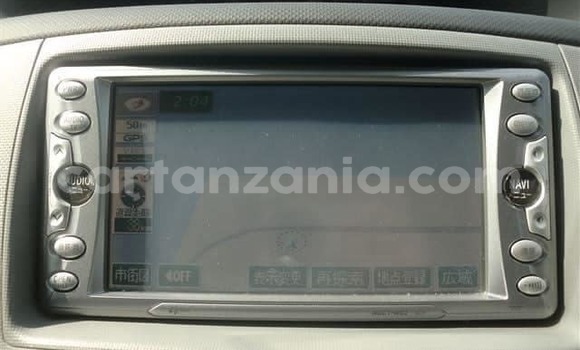 Buy Used Toyota Sienta Silver Car in Dar es Salaam in Dar es Salaam Buy Used Toyota Sienta Silver Car in Dar es Salaam in Dar es Salaam