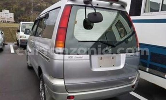 Buy Used Toyota Noah Silver Car in Dar es Salaam in Dar es Salaam Buy Used Toyota Noah Silver Car in Dar es Salaam in Dar es Salaam