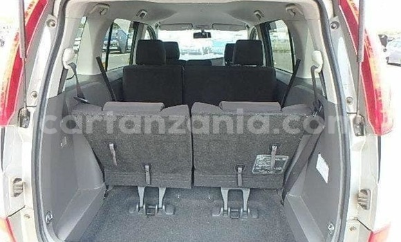 Nunua Ilio tumika Toyota ISis Fedha Gari ndani ya Dar es Salaam nchini Dar es Salaam Nunua Ilio tumika Toyota ISis Fedha Gari ndani ya Dar es Salaam nchini Dar es Salaam