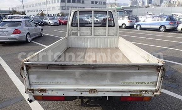 Nunua Ilio tumika Toyota Town Ace Nyeupe Gari ndani ya Dar es Salaam nchini Dar es Salaam Nunua Ilio tumika Toyota Town Ace Nyeupe Gari ndani ya Dar es Salaam nchini Dar es Salaam