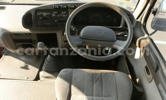 Nunua Ilio tumika Toyota Coaster Nyingine Gari ndani ya Dar es Salaam nchini Dar es Salaam Nunua Ilio tumika Toyota Coaster Nyingine Gari ndani ya Dar es Salaam nchini Dar es Salaam