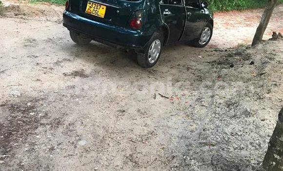 Nunua Ilio tumika Toyota Starlet Kijani Gari ndani ya Dar es Salaam nchini Dar es Salaam Nunua Ilio tumika Toyota Starlet Kijani Gari ndani ya Dar es Salaam nchini Dar es Salaam