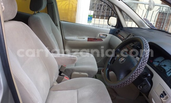 Buy Used Toyota Spacio Silver Car in Dar es Salaam in Dar es Salaam Buy Used Toyota Spacio Silver Car in Dar es Salaam in Dar es Salaam