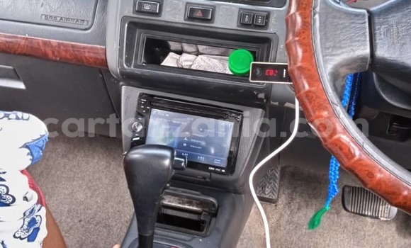 Buy Used Toyota RAV4 White Car in Dar es Salaam in Dar es Salaam Buy Used Toyota RAV4 White Car in Dar es Salaam in Dar es Salaam