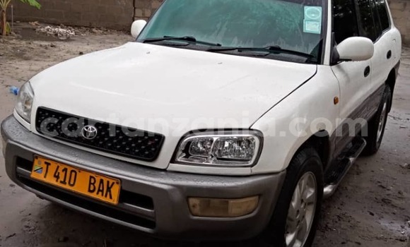 Buy Used Toyota RAV4 White Car in Dar es Salaam in Dar es Salaam Buy Used Toyota RAV4 White Car in Dar es Salaam in Dar es Salaam
