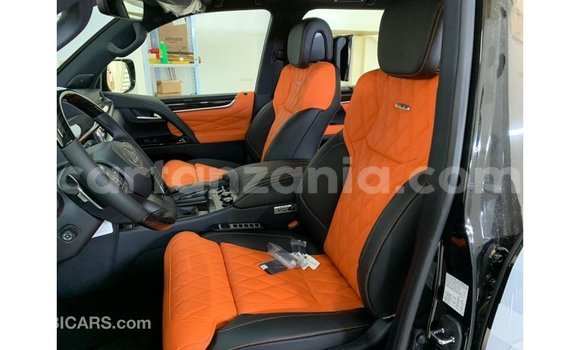 Nunua Imported Lexus LX Nyeusi Gari ndani ya Import - Dubai nchini Arusha Nunua Imported Lexus LX Nyeusi Gari ndani ya Import - Dubai nchini Arusha