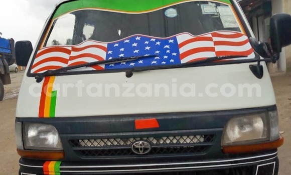 Buy Used Toyota Hiace White Car in Dar es Salaam in Dar es Salaam Buy Used Toyota Hiace White Car in Dar es Salaam in Dar es Salaam