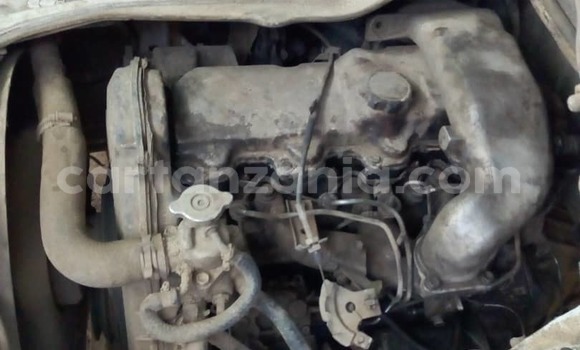 Buy Used Toyota Hiace White Car in Dar es Salaam in Dar es Salaam Buy Used Toyota Hiace White Car in Dar es Salaam in Dar es Salaam