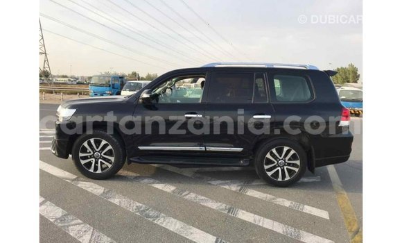 Buy Import Toyota Land Cruiser Black Car in Import - Dubai in Arusha Buy Import Toyota Land Cruiser Black Car in Import - Dubai in Arusha