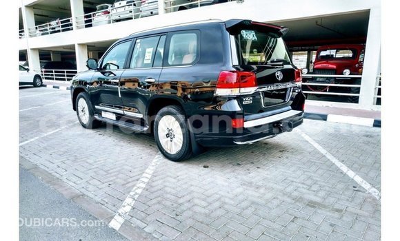 Nunua Imported Toyota Land Cruiser Nyeusi Gari ndani ya Import - Dubai nchini Arusha Nunua Imported Toyota Land Cruiser Nyeusi Gari ndani ya Import - Dubai nchini Arusha