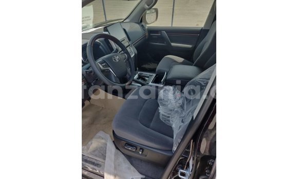 Buy Import Toyota Land Cruiser Black Car in Import - Dubai in Arusha Buy Import Toyota Land Cruiser Black Car in Import - Dubai in Arusha