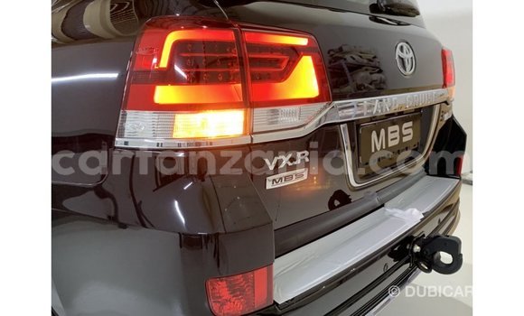 Nunua Imported Toyota Land Cruiser Nyeusi Gari ndani ya Import - Dubai nchini Arusha Nunua Imported Toyota Land Cruiser Nyeusi Gari ndani ya Import - Dubai nchini Arusha