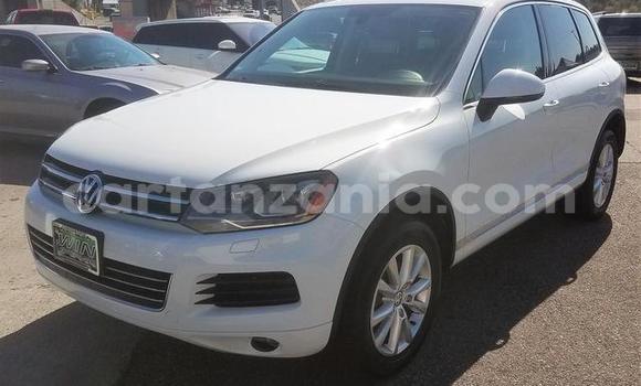 Nunua Ilio tumika Volkswagen Touareg Nyeupe Gari ndani ya Butiama nchini Mara Nunua Ilio tumika Volkswagen Touareg Nyeupe Gari ndani ya Butiama nchini Mara