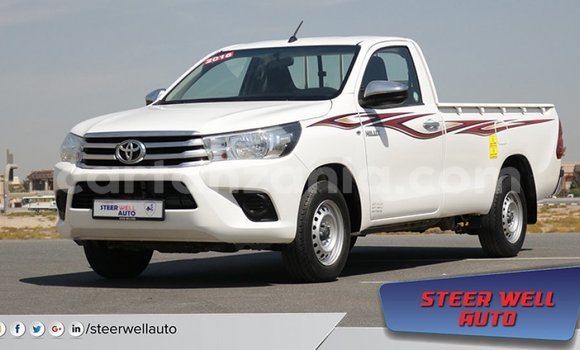 Nunua Imported Toyota Hilux Nyeupe Gari ndani ya Import - Dubai nchini Arusha Nunua Imported Toyota Hilux Nyeupe Gari ndani ya Import - Dubai nchini Arusha