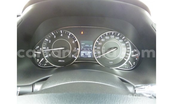 Buy Import Nissan Patrol White Car in Import - Dubai in Arusha Buy Import Nissan Patrol White Car in Import - Dubai in Arusha