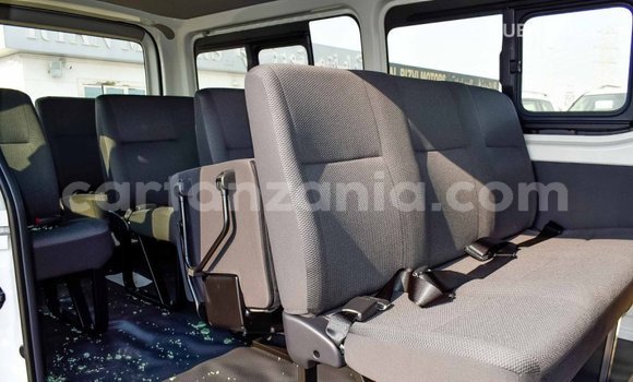 Buy Import Toyota Hiace White Car in Import - Dubai in Arusha Buy Import Toyota Hiace White Car in Import - Dubai in Arusha