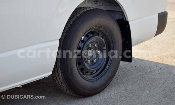 Buy Import Toyota Hiace White Car in Import - Dubai in Arusha Buy Import Toyota Hiace White Car in Import - Dubai in Arusha
