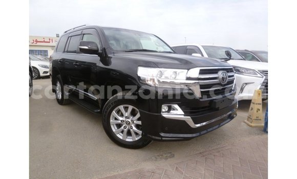 Nunua Imported Toyota Land Cruiser Nyeusi Gari ndani ya Import - Dubai nchini Arusha Nunua Imported Toyota Land Cruiser Nyeusi Gari ndani ya Import - Dubai nchini Arusha